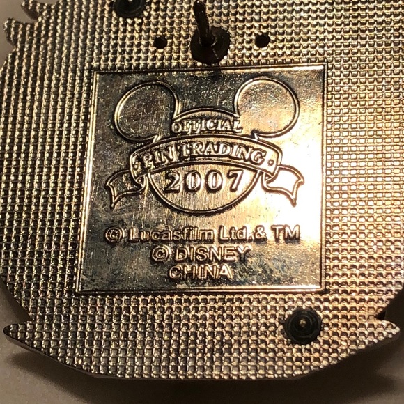 Rare Mickey Luke Skywalker in space 2007 Disney Pin, NEW - Picture 4 of 4